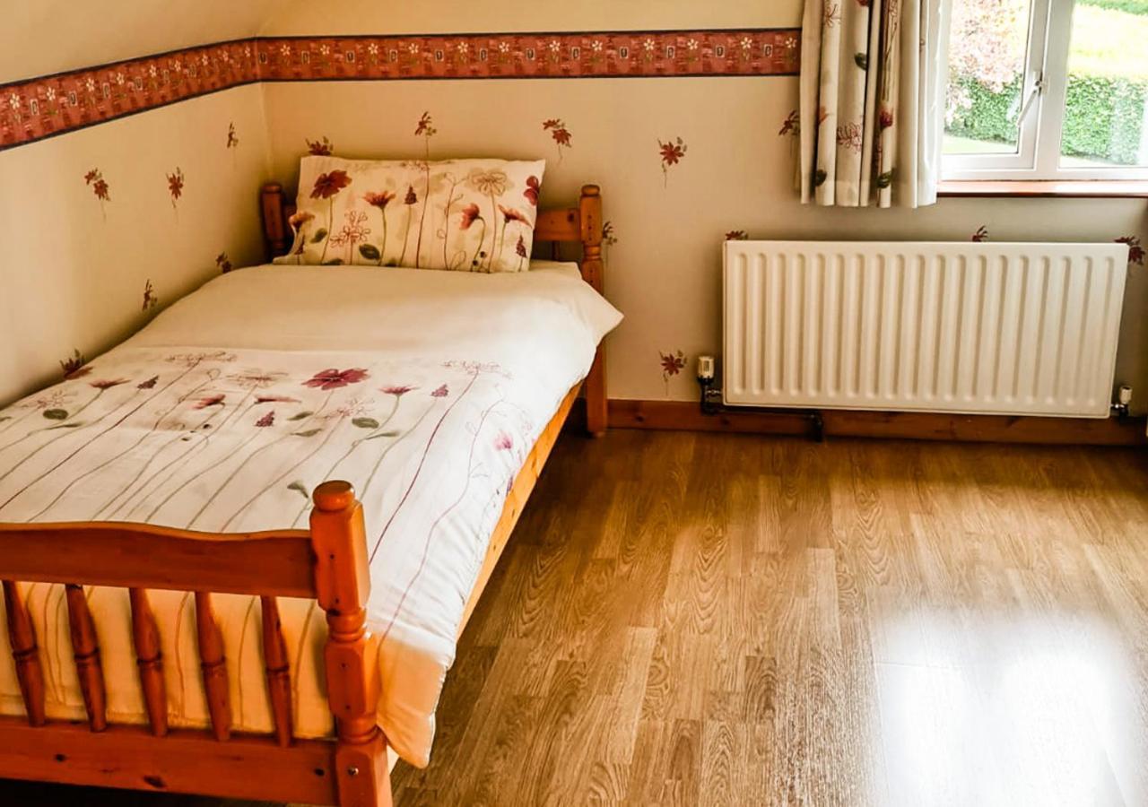 Moat Holiday Rental Lisnaskea 外观 照片