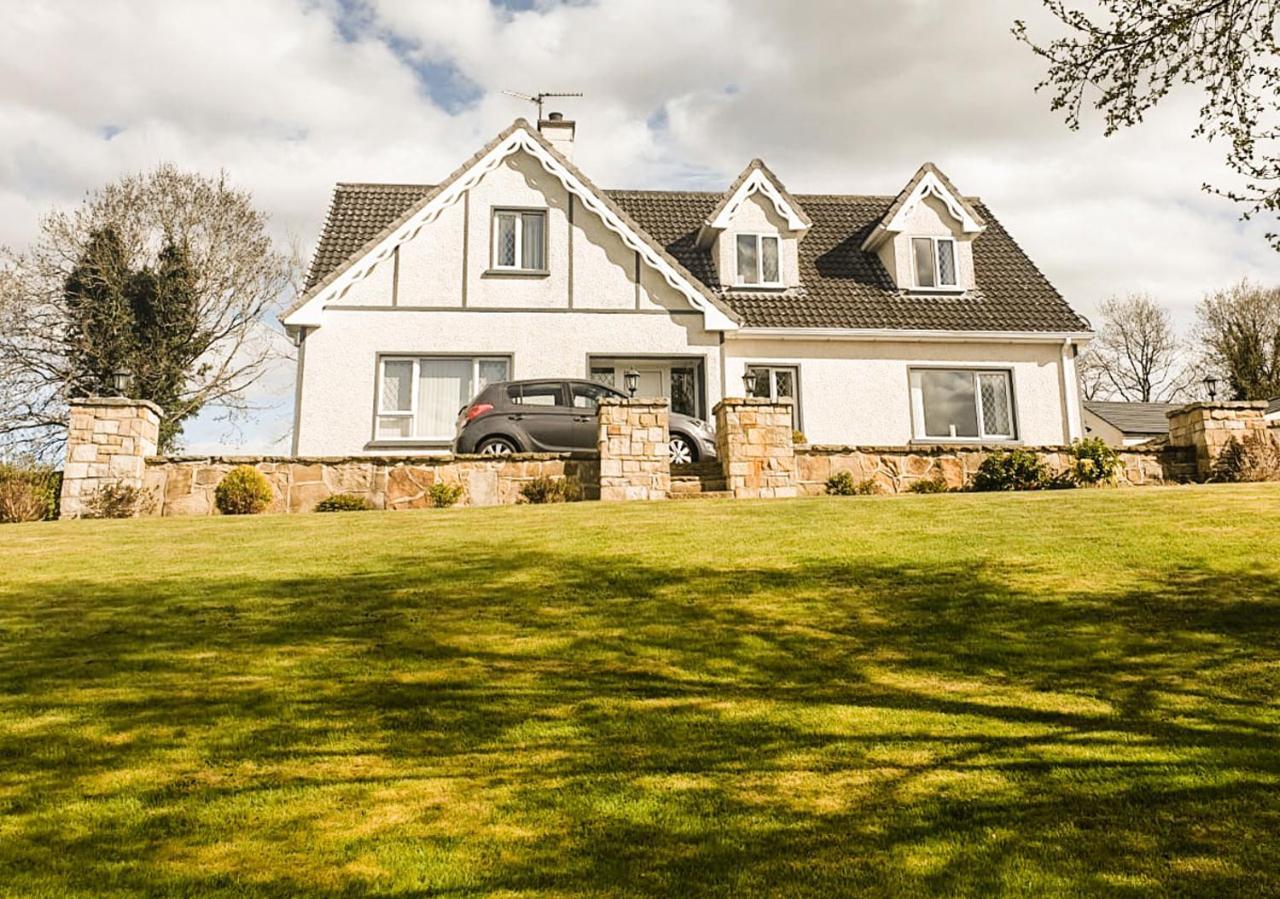 Moat Holiday Rental Lisnaskea 外观 照片