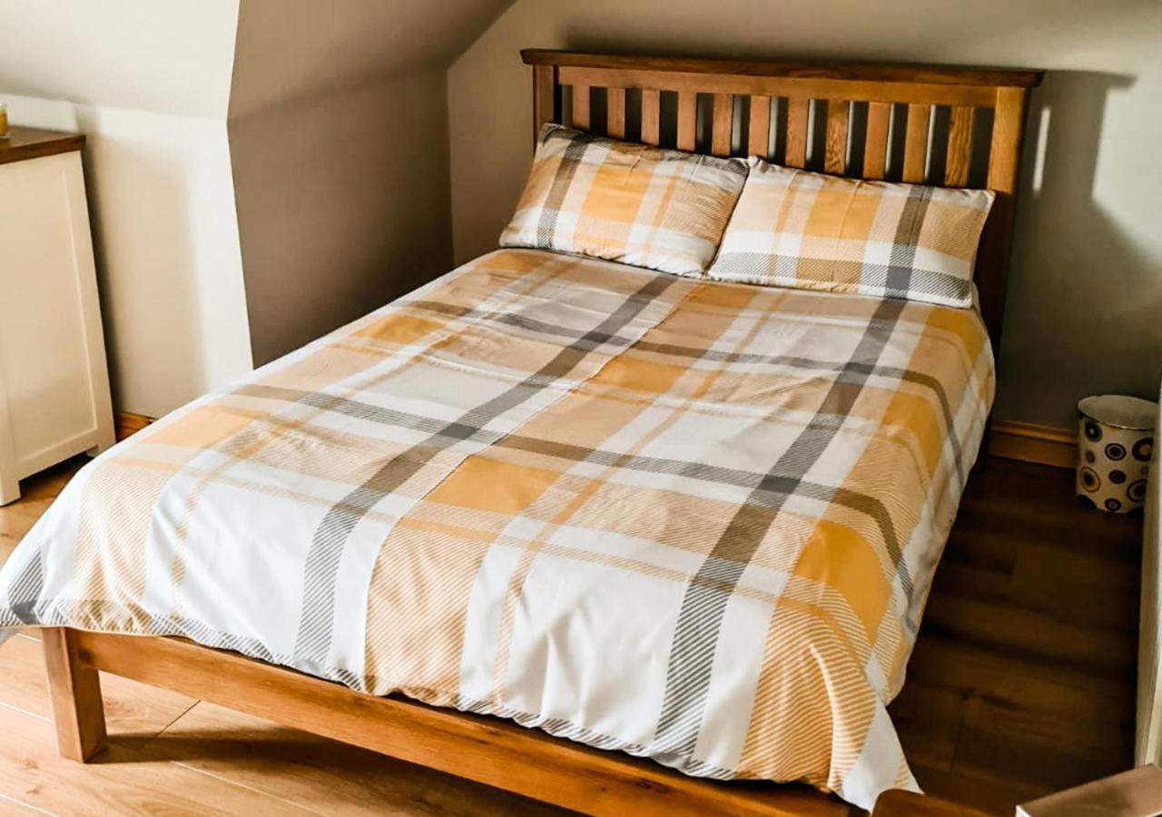 Moat Holiday Rental Lisnaskea 外观 照片