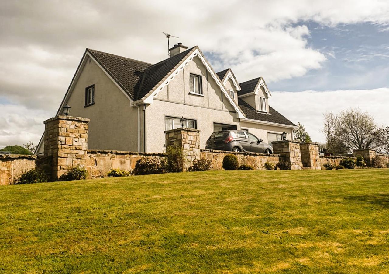 Moat Holiday Rental Lisnaskea 外观 照片